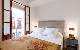 Duplex De Lujo Junto A La Catedral Terraza Privada Con Vistas A La Giralda